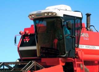 Cabina linha colheitadeiras massey ferguson 2014