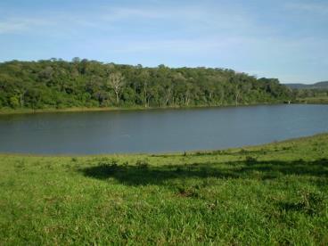 Fazenda de 1.424 ha