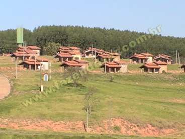 Fazenda em amparo - sp. com 180 alqueires