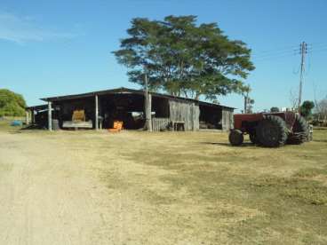 Fazenda em araguaiana 2.352ha