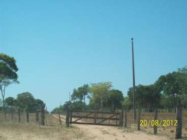 Fazenda no cocalinho beira do rio cristalino