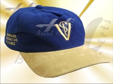Boné personalizado azul marinho com aba couro