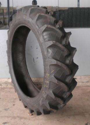 Pneu 12.4x38 6 lonas pirelli tm75 novo