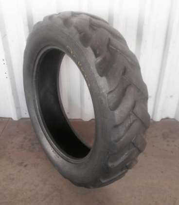 Pneu 9.5x24 6 lonas firestone ressolado usado