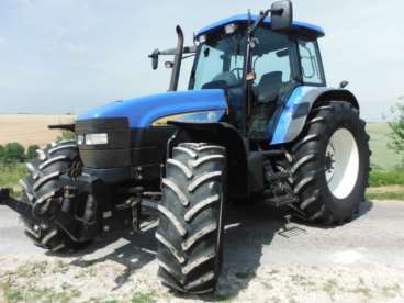 Tractor New Holland Tm 155 - Ano: 2004 - R$18000 - Agroads
