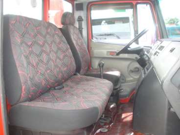 Caminhao mb 710 ano 2004 guincho 14.99815.4830