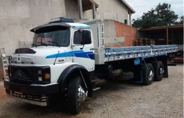 Caminhao mb-1313 ano 1982 truck