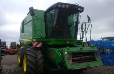 Colheitadeira john deere t 560 hm