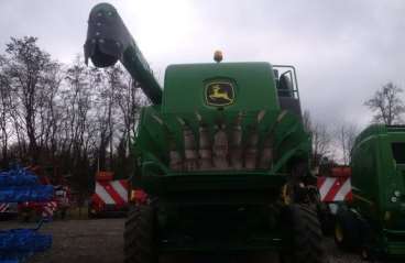 Colheitadeira john deere t 560 hm, 2009