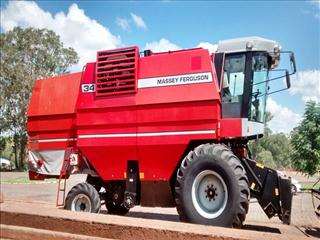 Colheitadeira - massey ferguson - mf 34