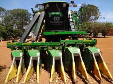 Colheitadeira de algodao john deere 9970 ano 2004