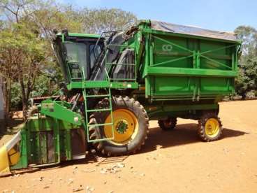 Colheitadeira de algodao john deere 9970 ano 2004