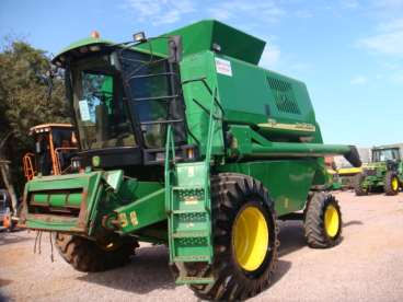 Colheitadeira john deere 1550 22 pes ano 2004