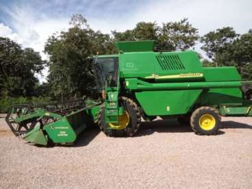 Colheitadeira john deere 1550 ano 2003