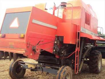 Colheitadeira mf 3640 - 02/02 - massey ferguson