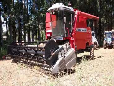 Colheitadeira mf 5650 - 09/09 - massey ferguson