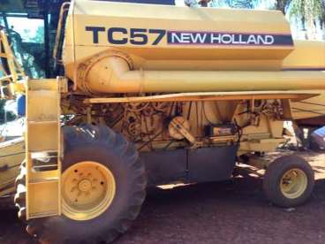 Colheitadeira tc 57 - 94/94 - new holland