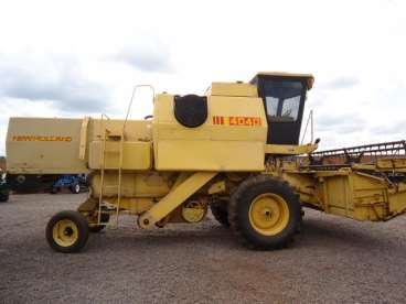 Colheitadeiras new holland 4040 1982