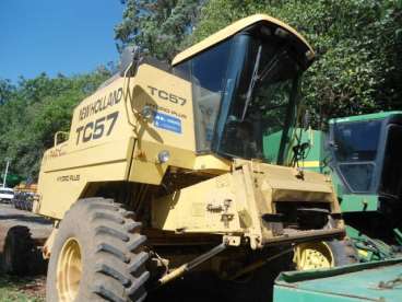 Colheitadeiras new holland tc 57 2001