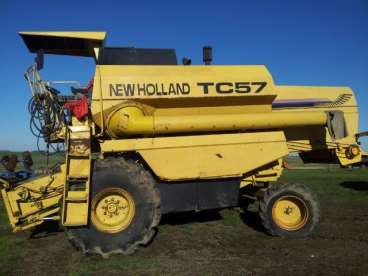 Colheitadeiras tc new holland 57 1999