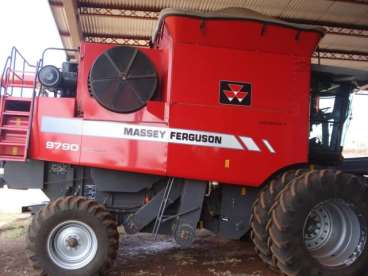 Colheitadeiras massey-ferguson 9790 - 2010