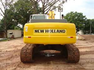 Escavadeiras e215 - new holland 2005