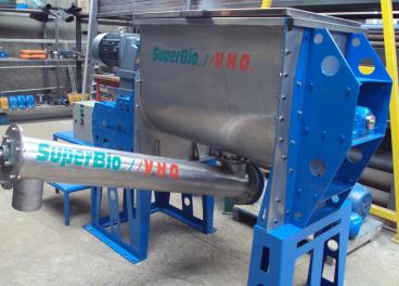 Ribbon blender