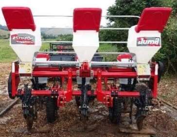 Plantadeira 3. linhas marca jumil