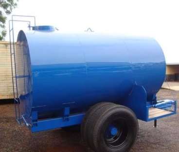 Carreta agrícola para transporte de agua - 6.750 l