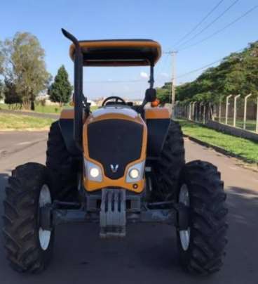 Valtra a750 4x4 ano de fábricacao 2015