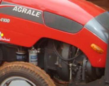 Trator agrale modelo 4100 + rocadeira