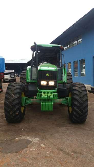 Trator john deere modelo 7515 2006