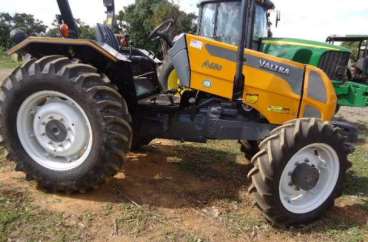 Valtra valmet 4x4 a-650 2012