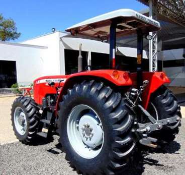 Trator massey ferguson 4275 4x4 ano 2015