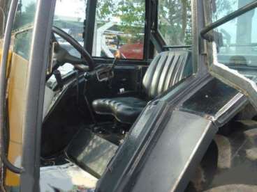 Trator valtra/valmet a750 4x4 ano 09 gabinado com