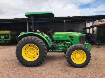 Trator john deere 5078 4x4 ano 2014