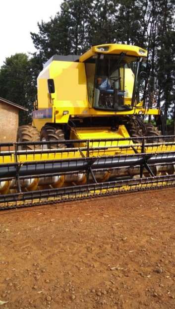 Colheitadeira new holland tc 5090