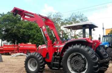 Trator massey 4292 4x4 2012 com conjunto de lamina