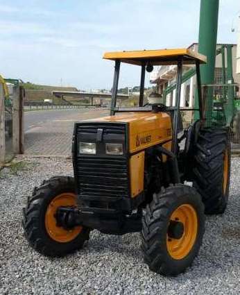 Trator valtra/valmet 785 4 x 4 ano 1996 cafeeiro