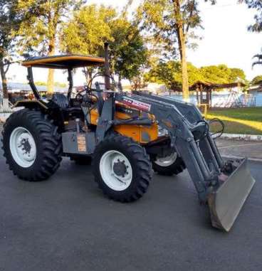 Trator valtra/valmet a 750 4x4 ano 2014