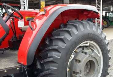 Trator massey ferguson 4292 ano 2014 semi novo