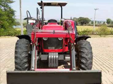 Trator massey ferguson 4292 com conjunto de concha