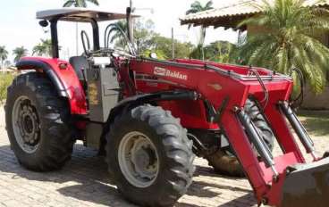 Trator massey ferguson 4292 com conjunto de concha