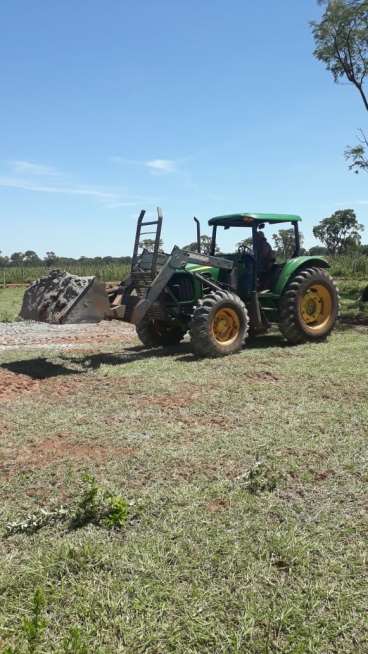 John deere 6110 j 2014 (com pá e concha)