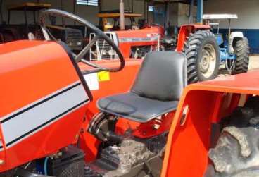 Trator massey ferguson 235 4x2 ano 78