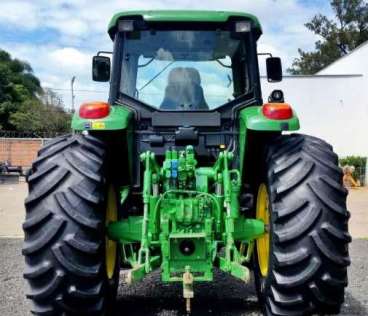 Trator john deere 6145 j 4x4 ano 2013