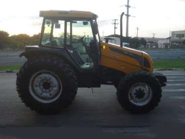 Valtra bm 100 4x4 cabinado