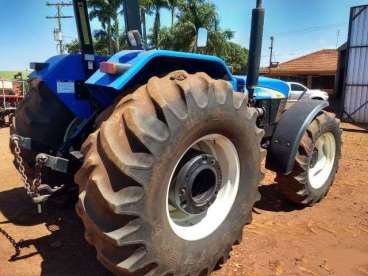 Trator new holland 7630 4x4 ano 2011