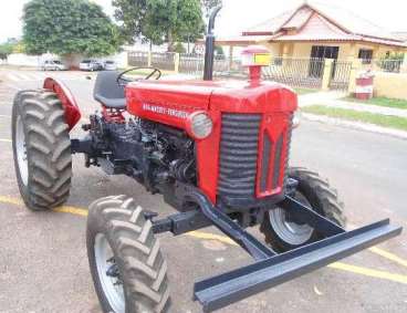 Trator massey ferguson 65 x 4x2 ano 73