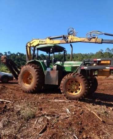 Carregador florestal tmo (grua) em trator valmet 9